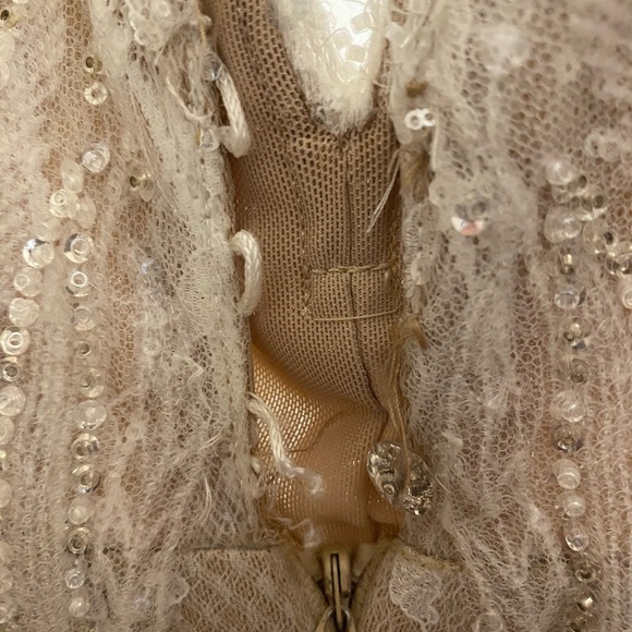 Never been worn wedding dress from David’s bridal - Picture 12 of 13